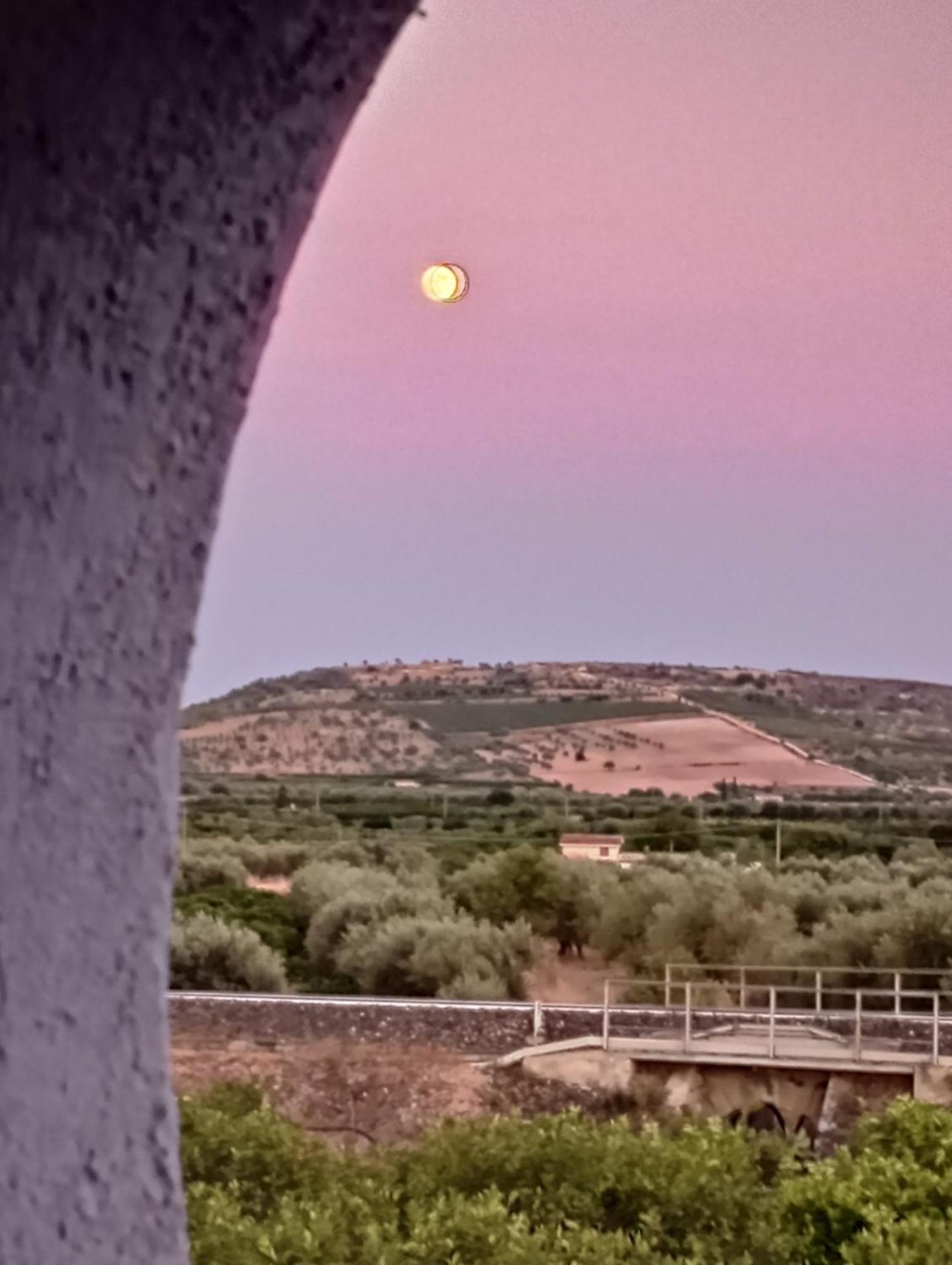 Casa Vacanze Vannuzza Villa โนโต ภายนอก รูปภาพ